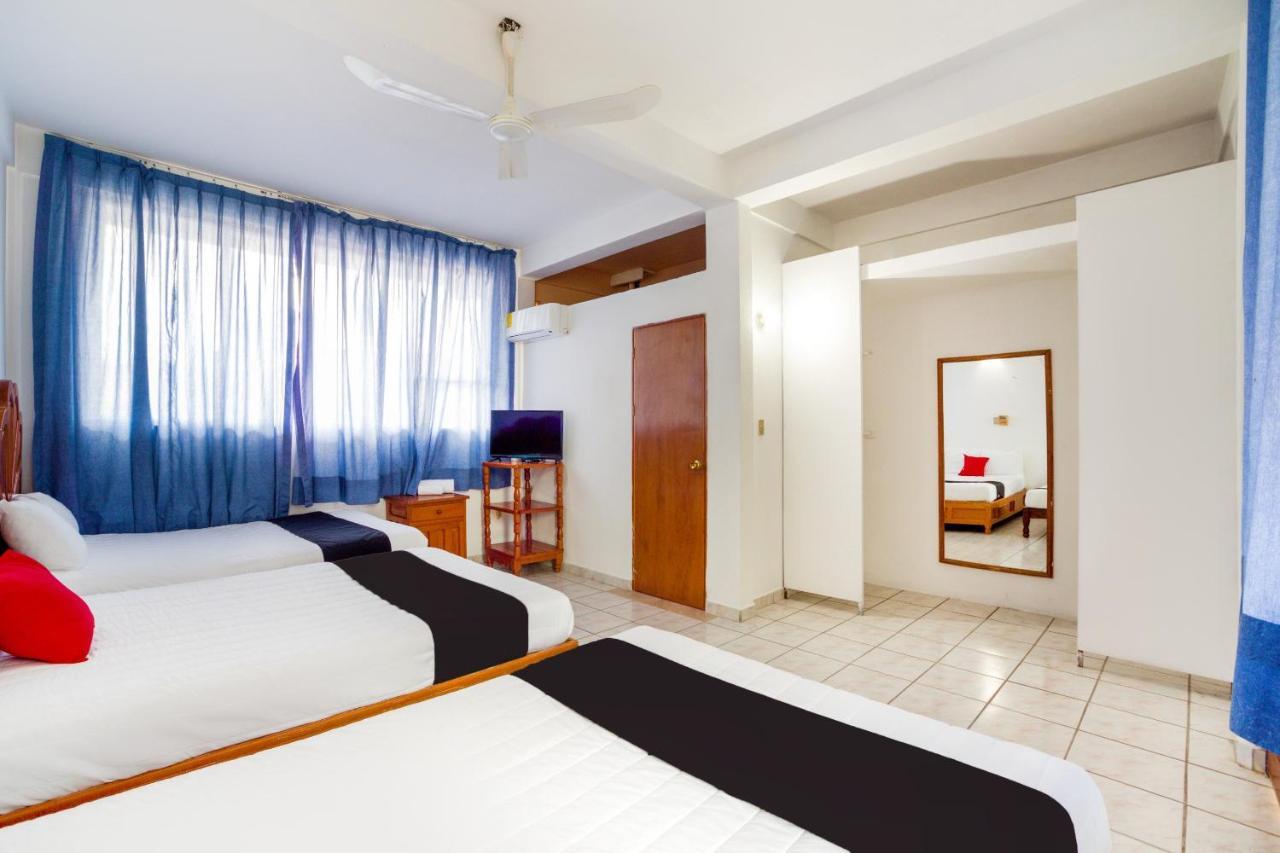 Hotel Adelita Zihuatanejo Exteriör bild
